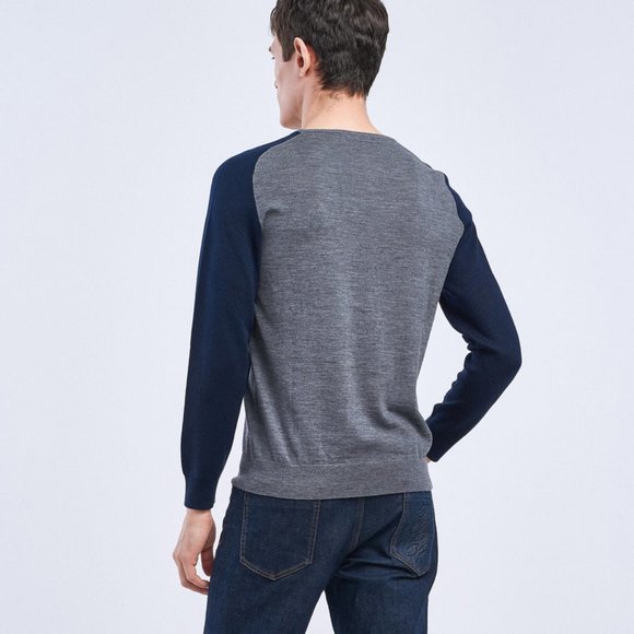 Sweater - Picture 2 of 3